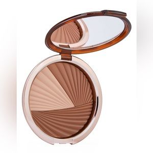 COPY - Estée Lauder Bronze Goddess Matte & Glow Bronzing Trio and Make Up Bag